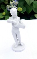 Hollóházi, fehér mázas, porcelán zenész, harmonikás figura