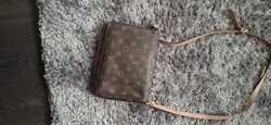 Louis Vuitton  oldaltáska