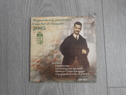 2005 BU dísztokos forgalmi sor József Attila 10 forint -al UNC