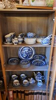 Angol kék-fehér porcelán/fajansz gyűjtemény – 3 komplett szett egyben (53 db)