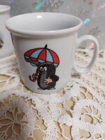 Kisvakond esernyős mintával Thun porcelán gyermek bögre