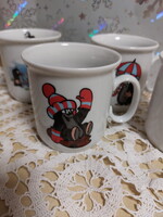Kisvakond, sapkás, téli mintával, új Thun porcelán gyermek bögre