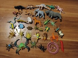 34 db műanyag trafik áru, bogarak, pókok, hal, kígyó, tömör vadállatok, dinoszaurusz