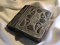 Antik marokkói berber Korán-tartó doboz (Kitab) – 19. sz. vörös- és sárgaréz