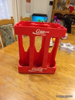 6 helyes Coca Cola szállító rekesz