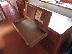 Art deco komód