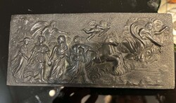 Antik bronz dombormű másolata
