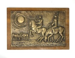 Homokay József (1898-1976) 'Csikósok a Hortobágyon jelenetes öntött bronz jelzett dombormű RZ