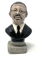 Martin Luther King gyűjtői bontatlan olasz adóügyi zárjeggyel porcelán mellszobor RZ