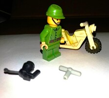 2008. LEGO® Minifigura SZETT No. IAJ 013 - Orosz katona robogóval RITKA DARAB