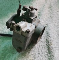 Fellelt Trabant 601 karburátor (BVF 28 HB 2) – Ép csavarokkal, működő mechanikával