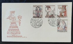CSf1051-4 / Csehszlovákia 1957 Népviseletek bélyegsor FDC-n