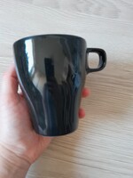 Kávés / teás kerámia bögre fekete színben (IKEA)