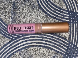 Rimmel Multi-Tasker Turbocharged ragyogásfokozó pirosító /001