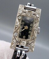 Art Deco női karóra platina ﻿virágdíszes gyémántokkal kirakva