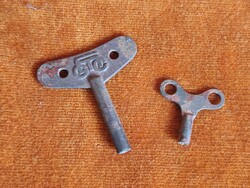 Antik Märklin felhúzókulcs + egy kisebb kulcs A501
