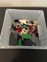 Lego ömlesztve!