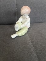 Aquincum  porcelán figura