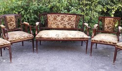 Art Nouveau sofa and 2 armchairs to be renovated
