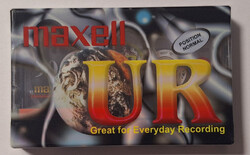 Maxell UR 90 bontatlan magnókazetta