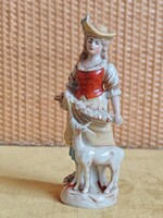 Antik német porcelán zsánerfigura - lány, őzzel A051