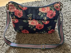 Cath Kidston romantikus rózsás oil clothes válltáska