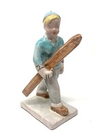 Izsépy Margit jelzett mázas porcelán síelő figura (18cm) RZ