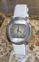 Luch vintage óra /29 mm, TV képernyő alakú tokkal, szovjet gyártmány/