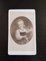 ZA644.45   Korabeli albumin fotó (CDV) 1860-1880  kislány bohóccal - Freud v. T.F. Dicksee