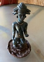 Régi egzotikus afrikai törzsi stílusú női dekorációs szobor (15 cm) termékenység szimbóluma