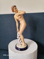 Royal Dux porcelán figura