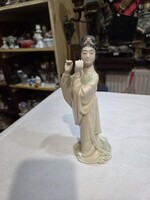Kinai porcelán figura