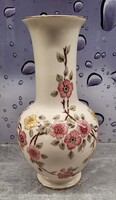Gyönyörű Zsolnay porcelán váza – Tavaszi virágágak, Bernáth Tünde szignóval, jelzett