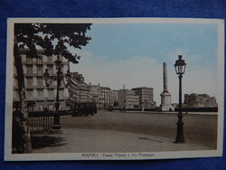 Képeslap: Napoli .Piazza Vittoria e Via Partenope