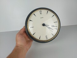Hermle fali ora, fem nemet ora, retro ora