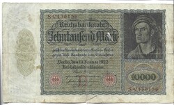 10000 márka 1922 nagy méret 7 jegyű sorszám Alul középen betűvel Németország 1.