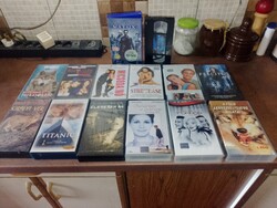 13 db kifogástalan állapotú műsoros VHS kazetta csomag Magyar, Mátrix, Titanic stb.