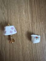 Tündéri asztali lámpa réz és porcelán, porcelán kiöntő babaházba.