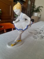 Hollóházi retró porcelán figura – Kis balerina / Táncoló kislány (c. 1960-70)