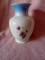 2608/3 Hollóházi porcelán ibolyamintás váza