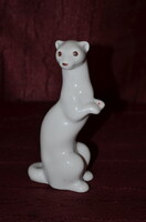 Nyest, menyét figura