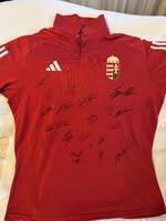 Szoboszlai Dominik aláírással, a Magyar labdarúgó csapat aláírt meze