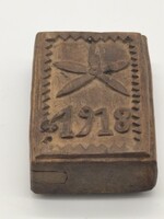 I. világháborús, Évszámos 1918 ,kézzel faragott fadoboz