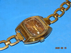 ZARJA ZARIA OLD WOMEN'S CALENDAR WINDOW WATCH !!
