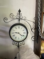 Vintage stílusú kétoldalas pályaudvari falióra