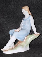 Zsolnay Török János porcelán figura