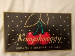 Régi Konyakmeggy bonbonos doboz