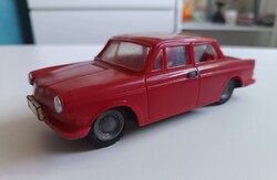 Lemezárugyári BMW 700