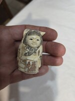 Régi kinai csont netsuke figura