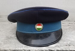 Magyar Rendőrség tányérsapka.
